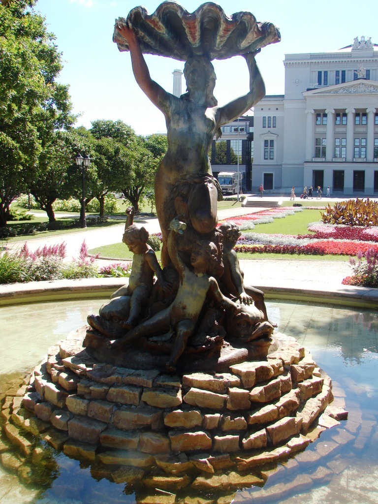 1-fontan-nimfa-segodna-741